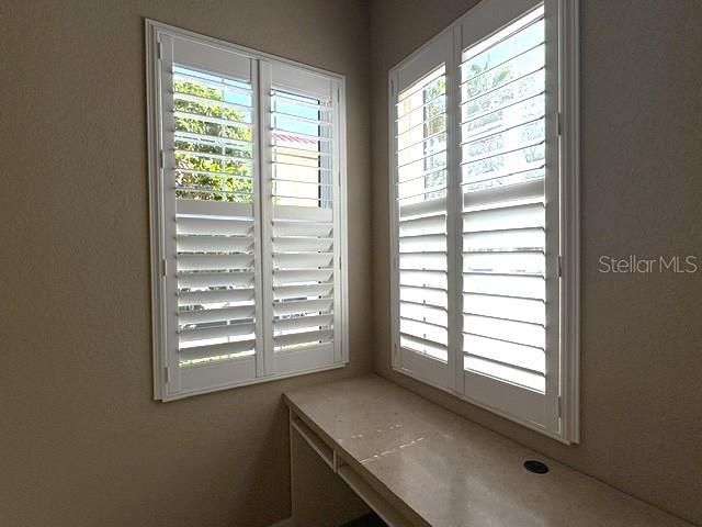 En Renta: $2,495 (3 camas, 2 baños, 1860 Pies cuadrados)