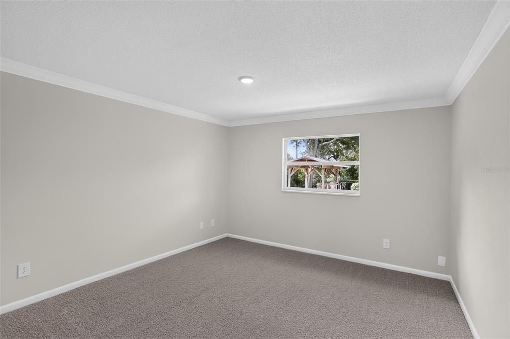 For Sale: $299,900 (3 beds, 2 baths, 1679 Square Feet)