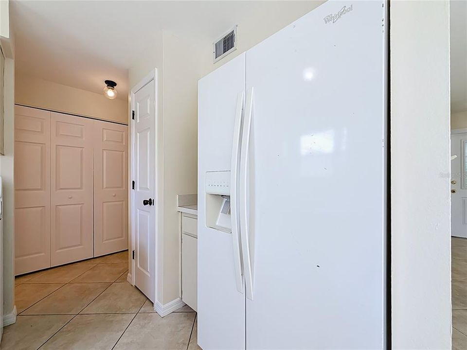 На продажу: $249,990 (3 спален, 1 ванн, 1058 Квадратных фут)