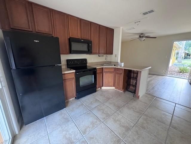 For Sale: $195,000 (2 beds, 1 baths, 709 Square Feet)