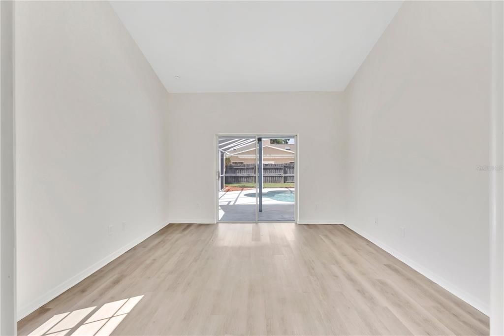 En Venta: $479,900 (3 camas, 2 baños, 1583 Pies cuadrados)