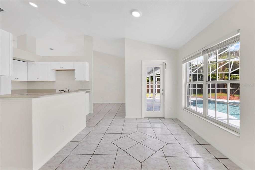 En Venta: $479,900 (3 camas, 2 baños, 1583 Pies cuadrados)