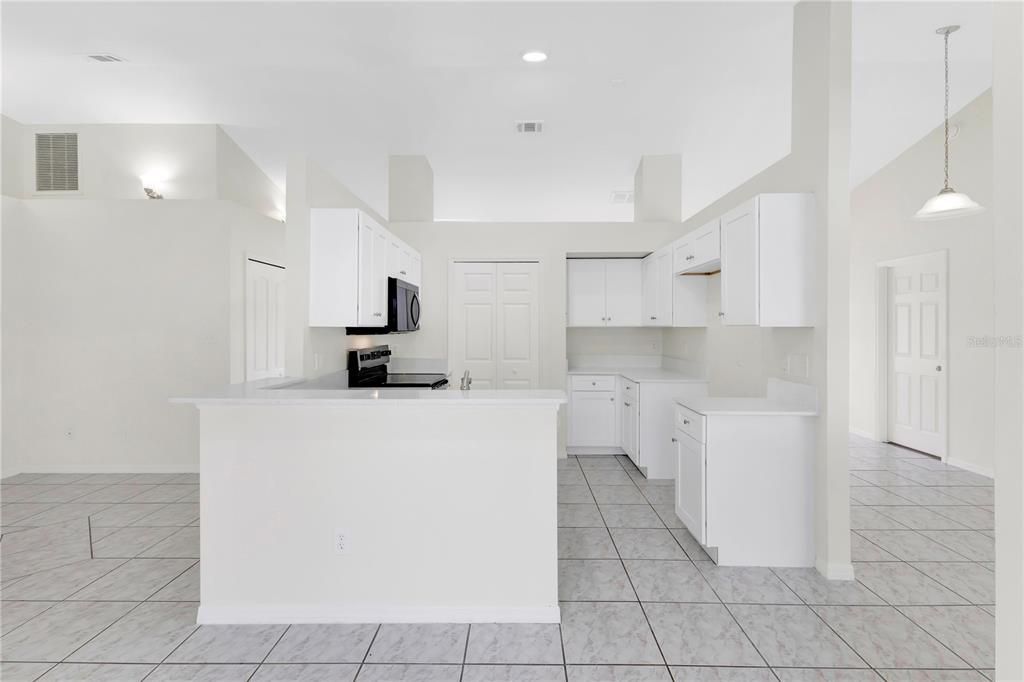 En Venta: $479,900 (3 camas, 2 baños, 1583 Pies cuadrados)