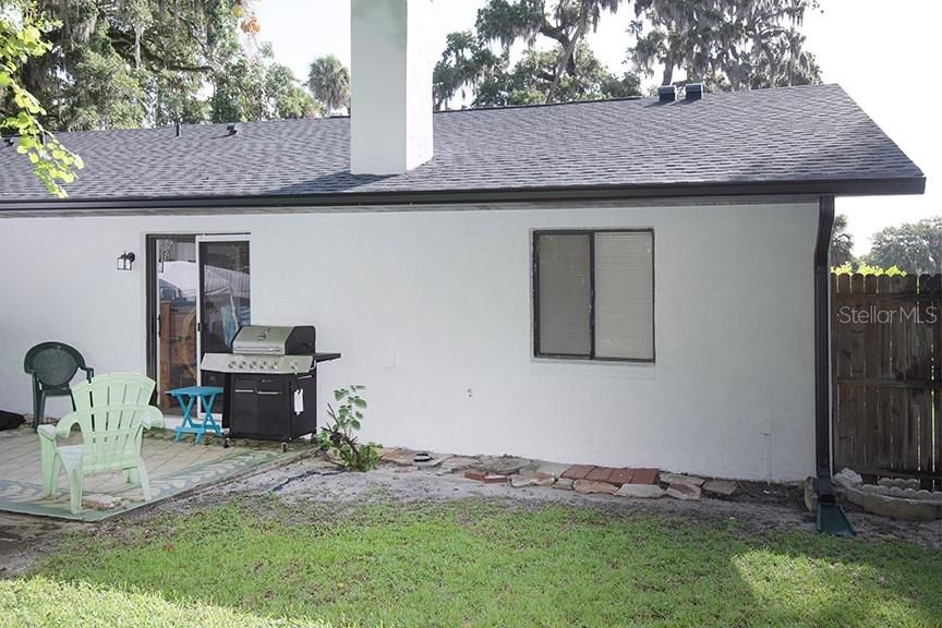 For Sale: $220,000 (3 beds, 2 baths, 1143 Square Feet)