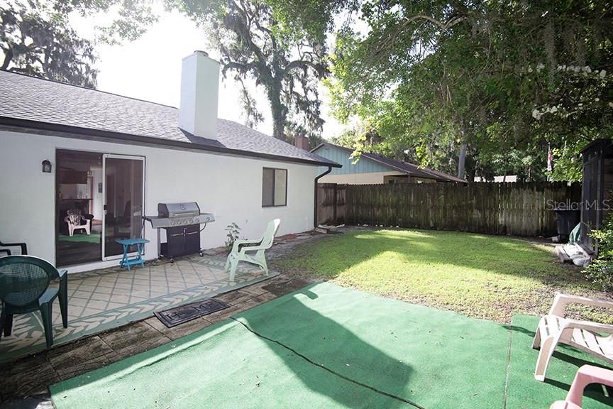 For Sale: $220,000 (3 beds, 2 baths, 1143 Square Feet)