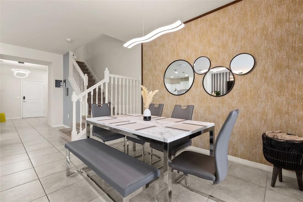 En Venta: $430,000 (5 camas, 4 baños, 2281 Pies cuadrados)