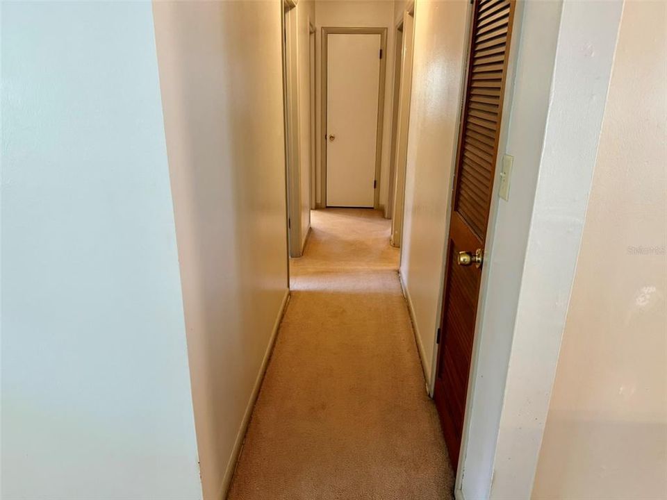 Под контрактом: $399,999 (3 спален, 2 ванн, 1156 Квадратных фут)