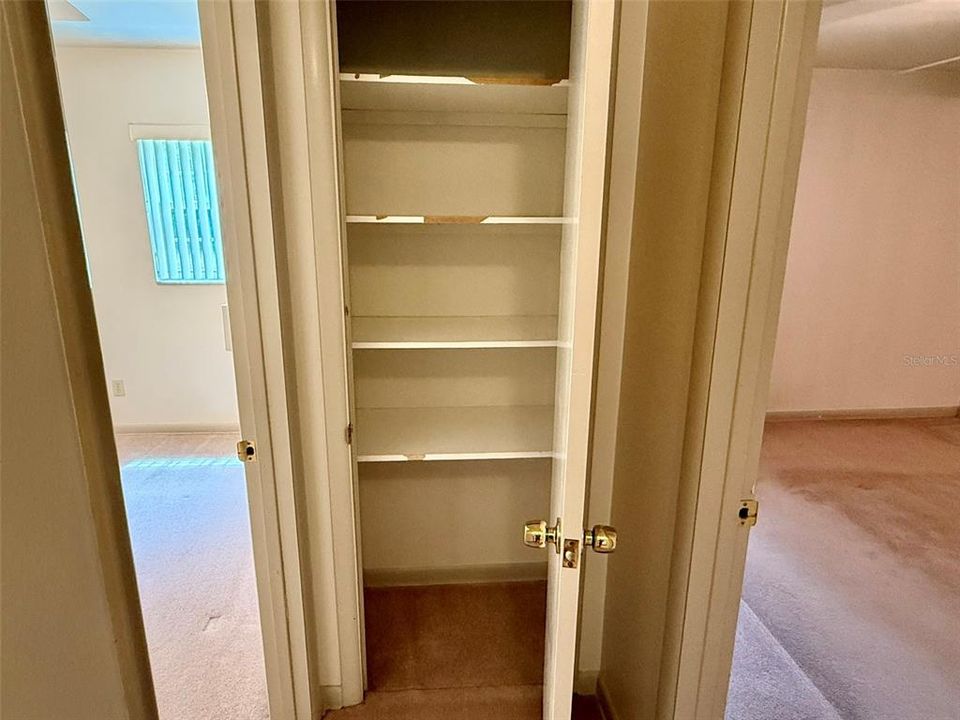 Под контрактом: $399,999 (3 спален, 2 ванн, 1156 Квадратных фут)