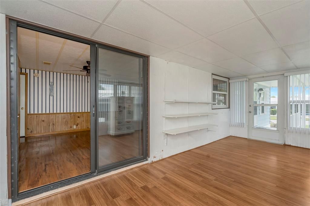 Activo con contrato: $155,000 (2 camas, 2 baños, 1456 Pies cuadrados)