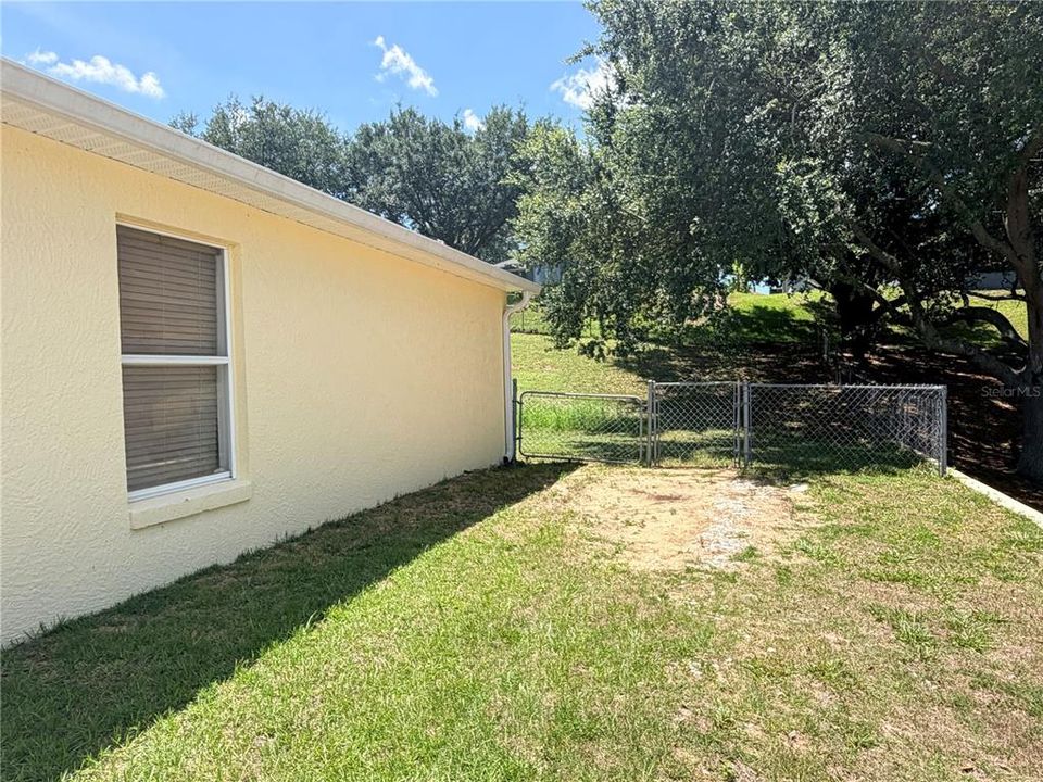 Activo con contrato: $292,000 (3 camas, 2 baños, 1790 Pies cuadrados)