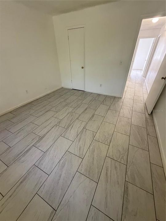 For Rent: $1,600 (2 beds, 1 baths, 971 Square Feet)