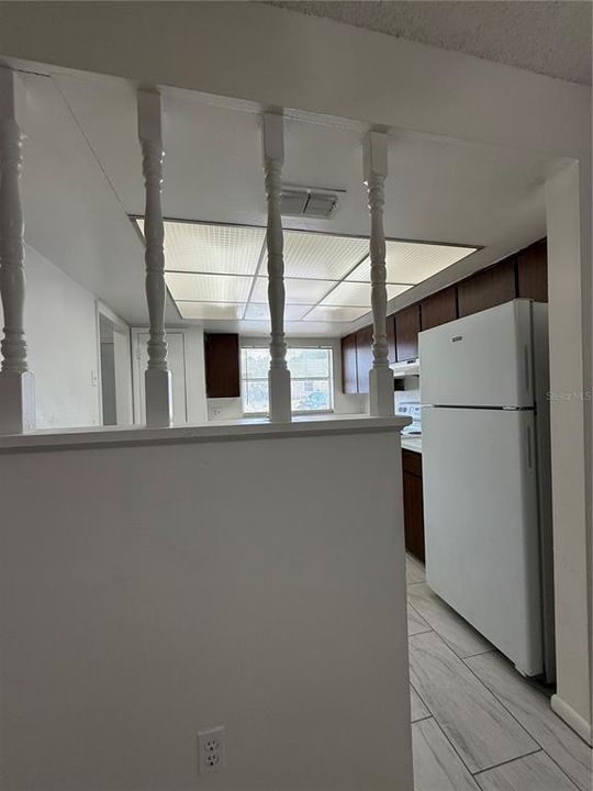 For Rent: $1,600 (2 beds, 1 baths, 971 Square Feet)