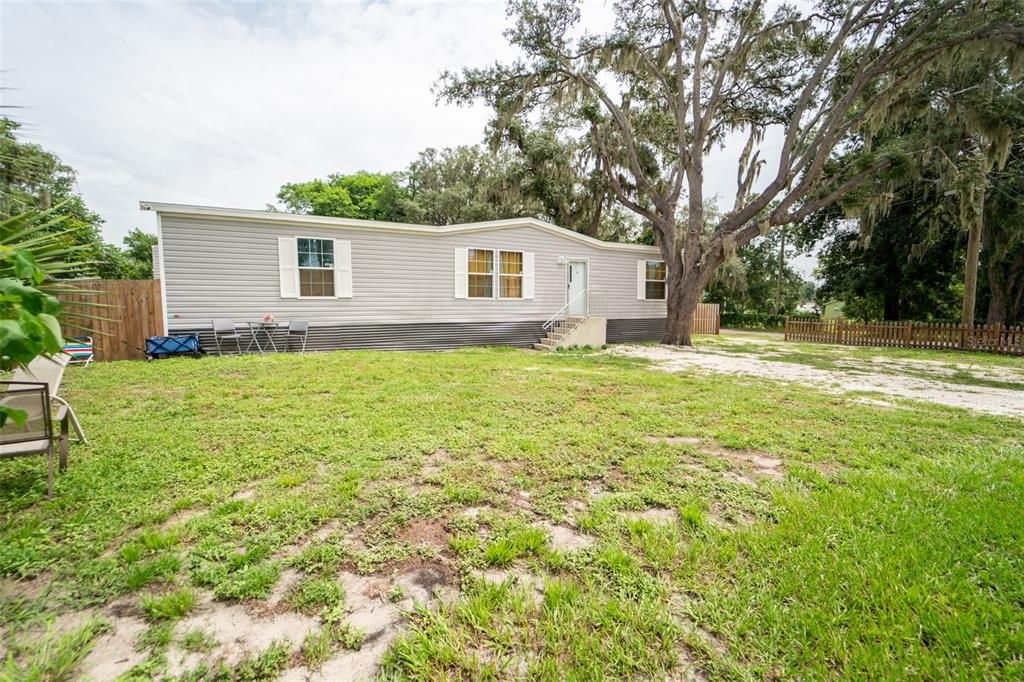 En Venta: $375,000 (5 camas, 3 baños, 2310 Pies cuadrados)