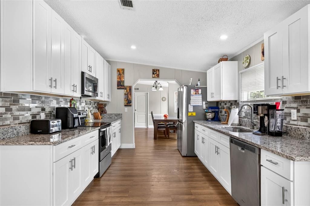 En Venta: $320,000 (3 camas, 2 baños, 1848 Pies cuadrados)