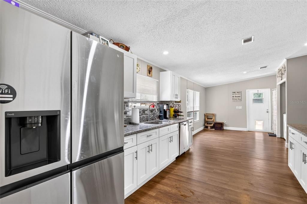 En Venta: $320,000 (3 camas, 2 baños, 1848 Pies cuadrados)