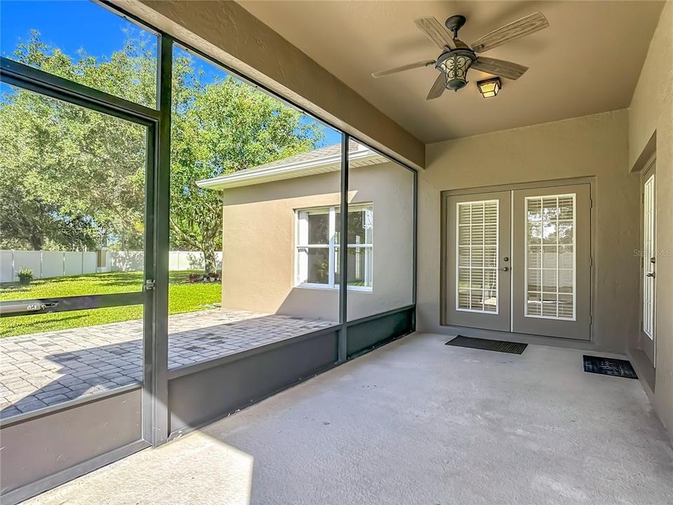 For Sale: $385,000 (4 beds, 3 baths, 2190 Square Feet)