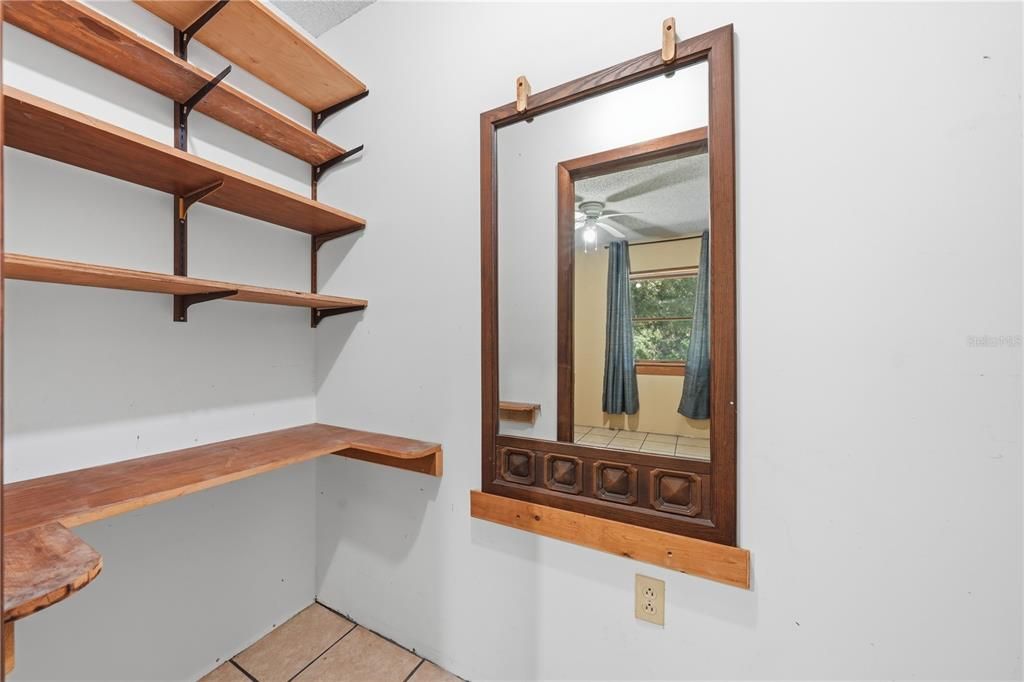 For Sale: $279,900 (4 beds, 2 baths, 1605 Square Feet)