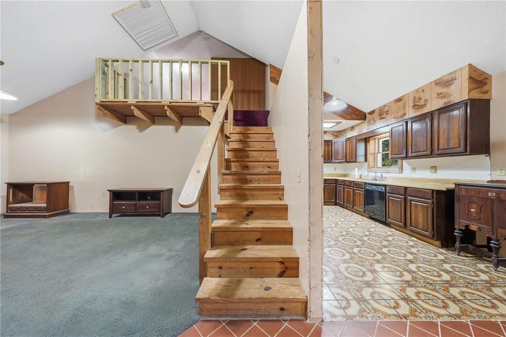 For Sale: $279,900 (4 beds, 2 baths, 1605 Square Feet)