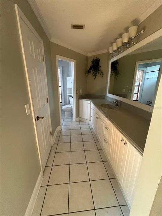 En Renta: $2,800 (4 camas, 2 baños, 1825 Pies cuadrados)