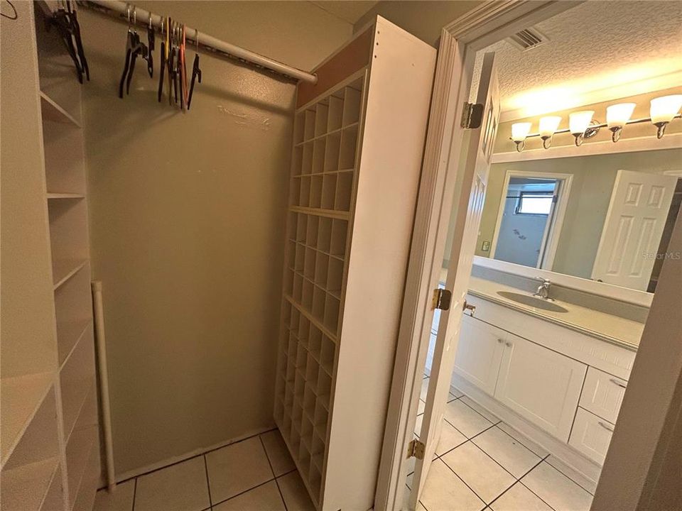 En Renta: $2,800 (4 camas, 2 baños, 1825 Pies cuadrados)