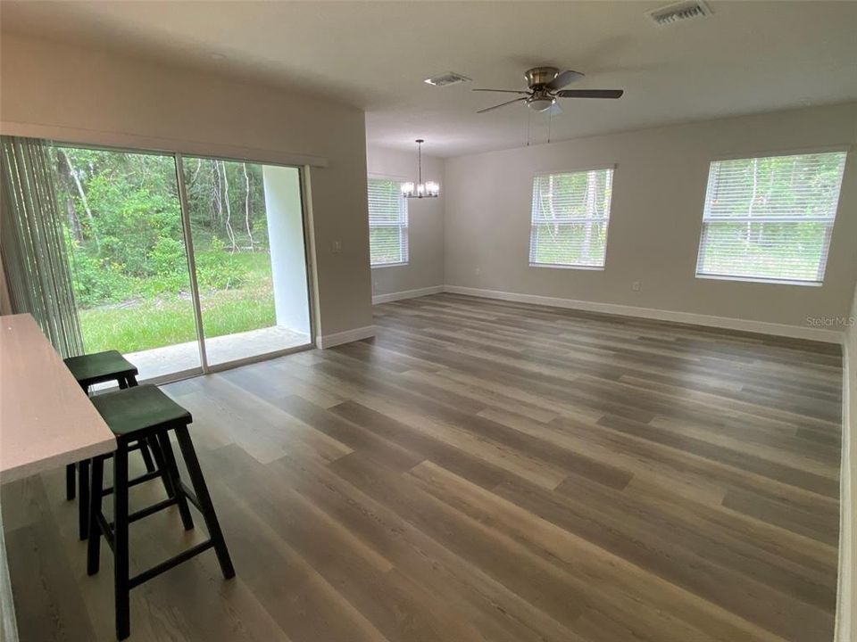 For Sale: $259,000 (3 beds, 2 baths, 1357 Square Feet)