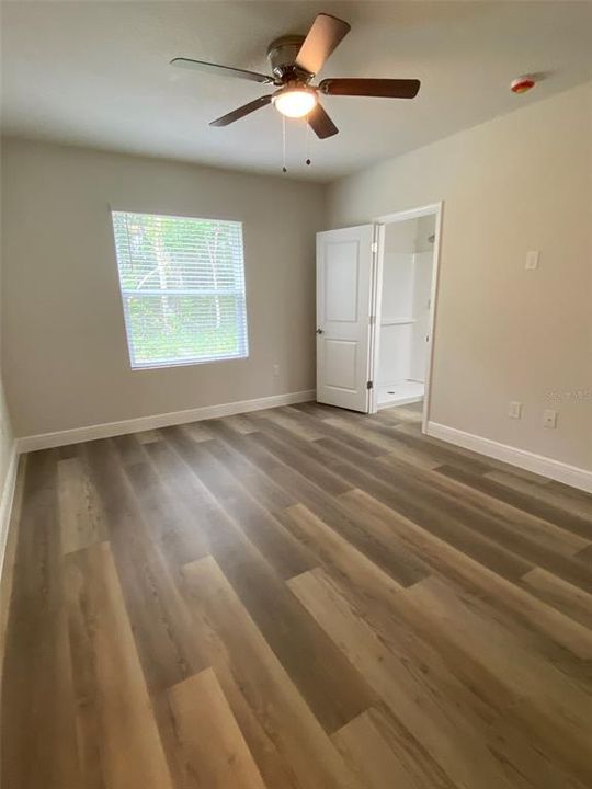 For Sale: $259,000 (3 beds, 2 baths, 1357 Square Feet)