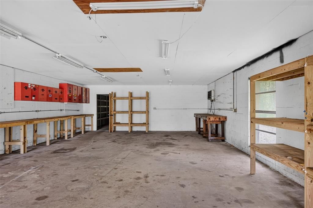 En Venta: $679,900 (3 camas, 2 baños, 4009 Pies cuadrados)