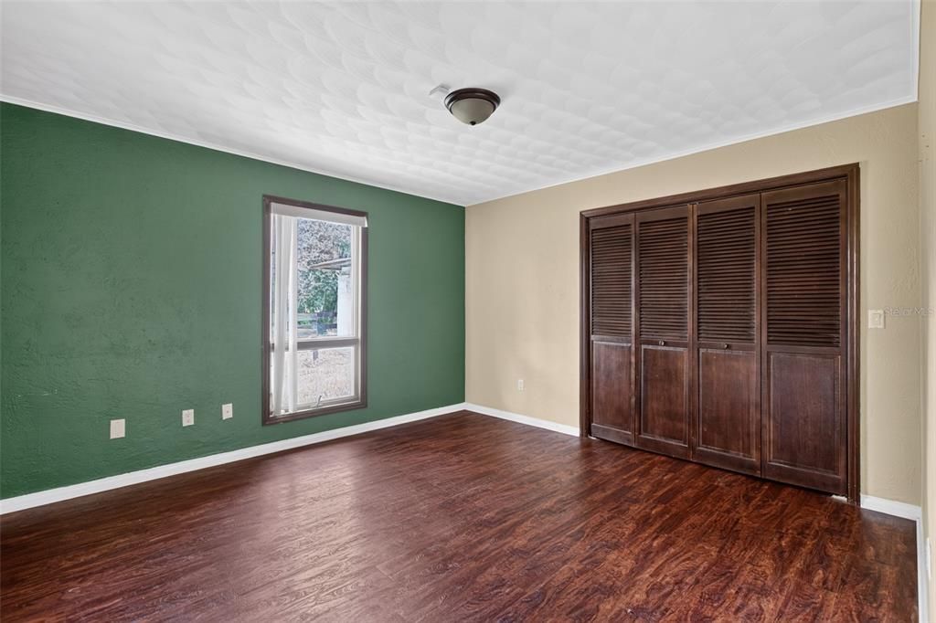 En Venta: $679,900 (3 camas, 2 baños, 4009 Pies cuadrados)