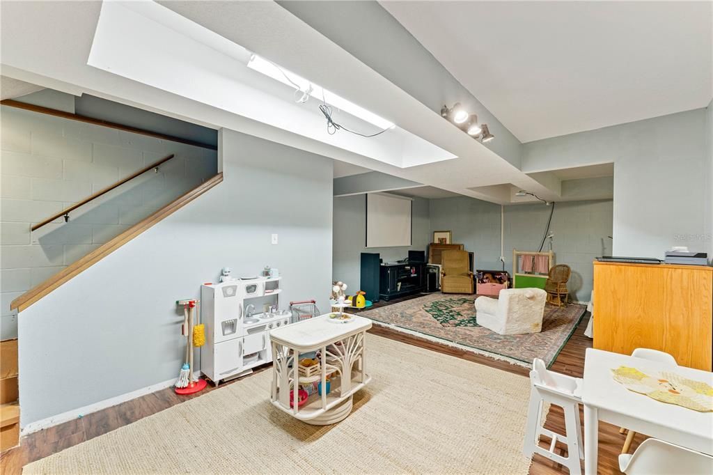На продажу: $485,000 (5 спален, 3 ванн, 2860 Квадратных фут)