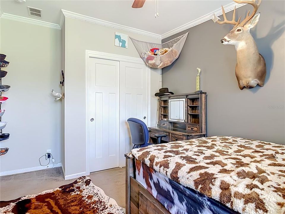 En Venta: $675,000 (4 camas, 3 baños, 2340 Pies cuadrados)