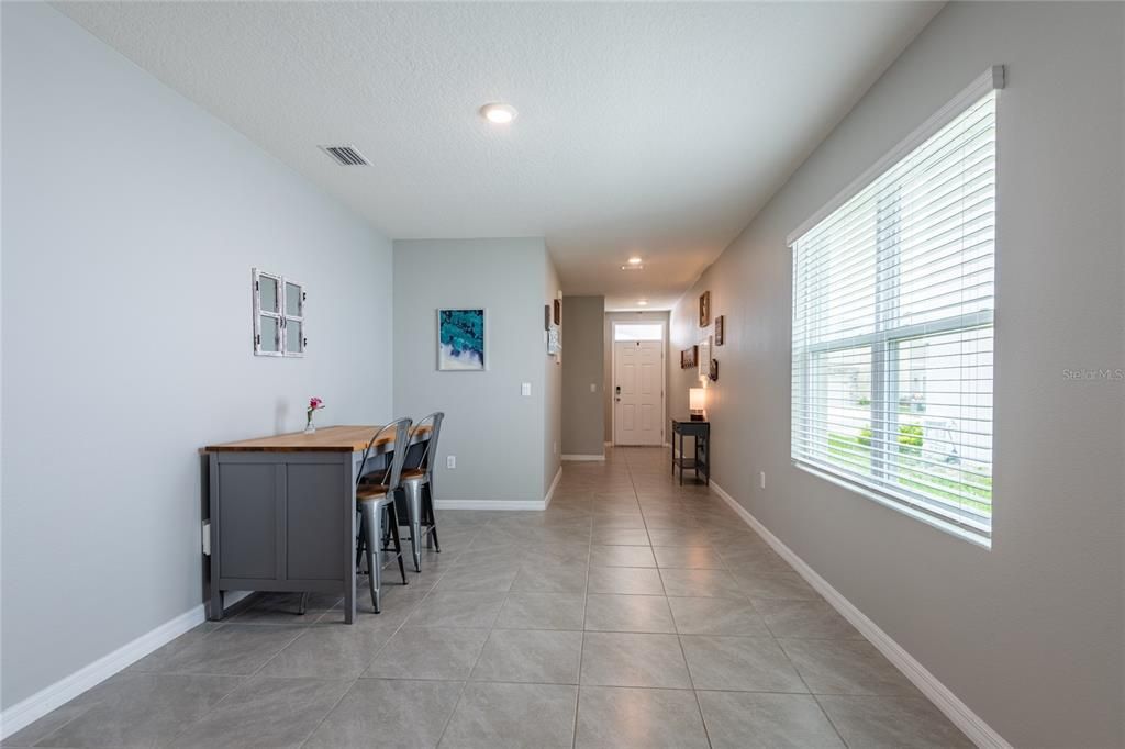 En Venta: $320,000 (3 camas, 2 baños, 1566 Pies cuadrados)