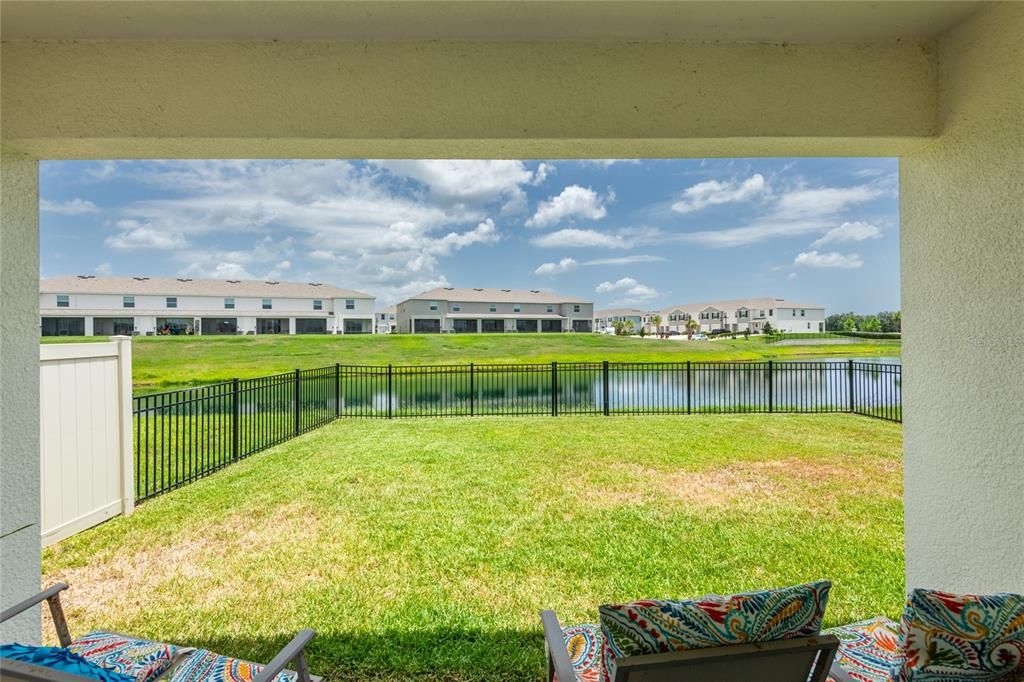En Venta: $320,000 (3 camas, 2 baños, 1566 Pies cuadrados)