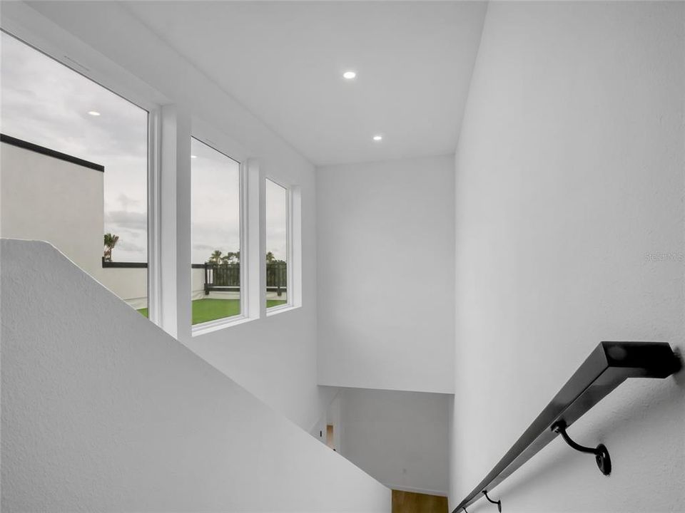 En Venta: $739,999 (3 camas, 3 baños, 2280 Pies cuadrados)