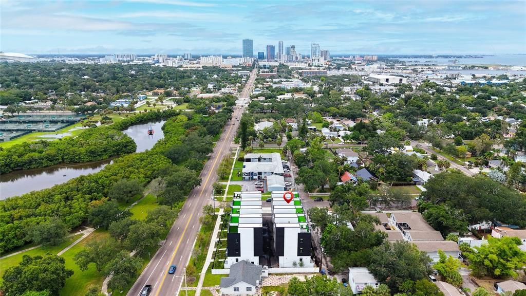 En Venta: $739,999 (3 camas, 3 baños, 2280 Pies cuadrados)