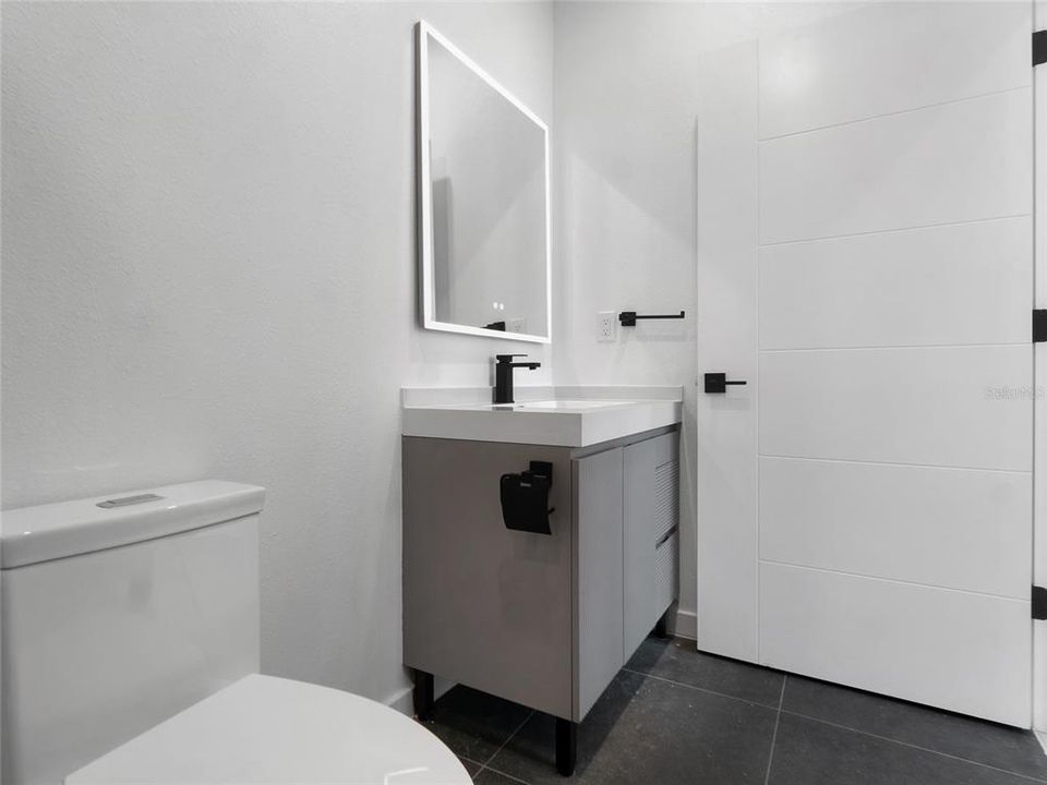 En Venta: $739,999 (3 camas, 3 baños, 2280 Pies cuadrados)