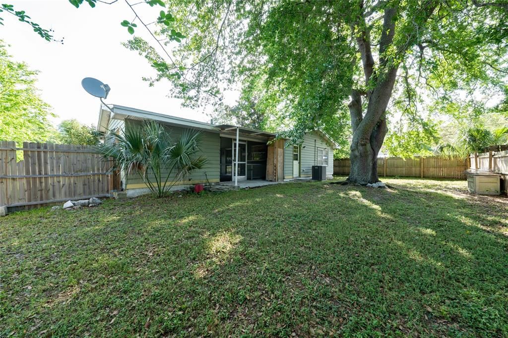 En Venta: $195,900 (2 camas, 2 baños, 1128 Pies cuadrados)