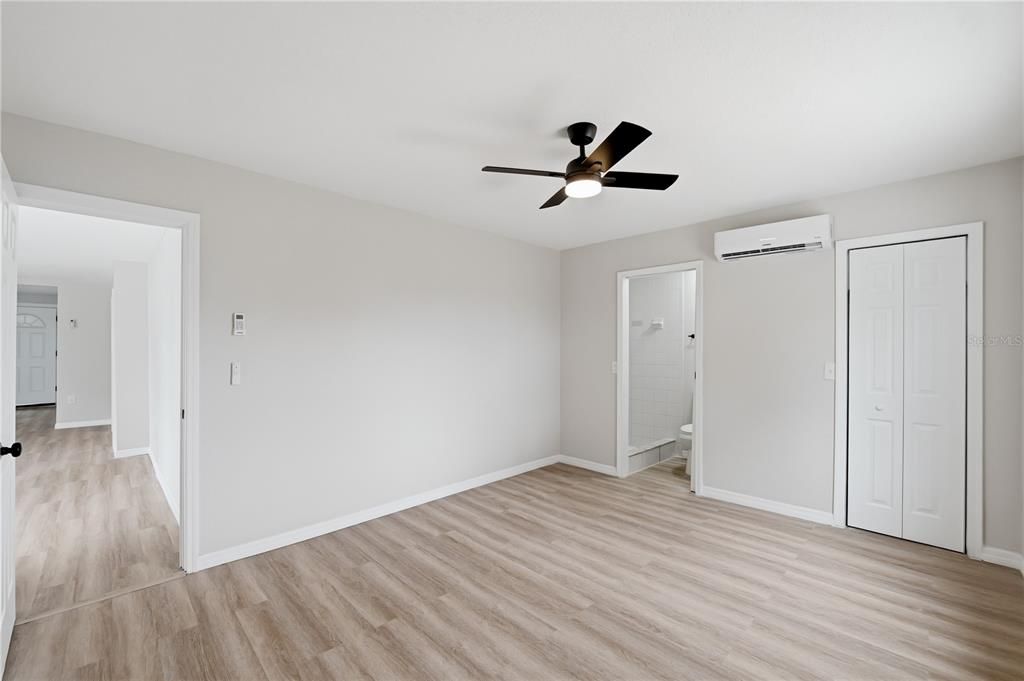 For Sale: $383,000 (3 beds, 2 baths, 1140 Square Feet)