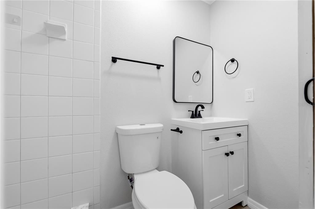 For Sale: $383,000 (3 beds, 2 baths, 1140 Square Feet)