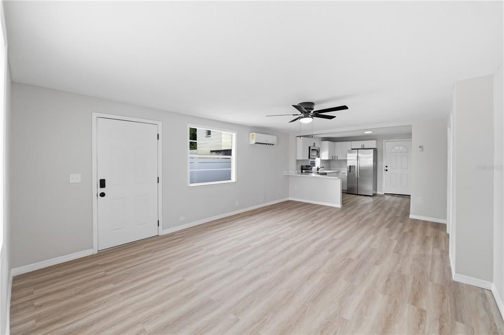 For Sale: $383,000 (3 beds, 2 baths, 1140 Square Feet)