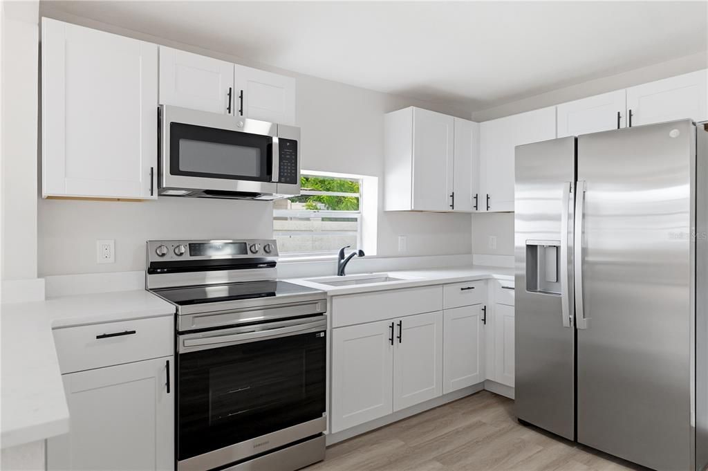 For Sale: $383,000 (3 beds, 2 baths, 1140 Square Feet)