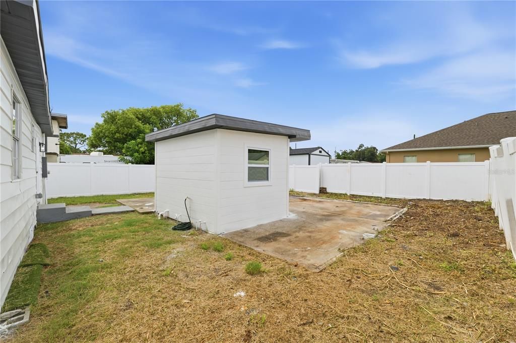 For Sale: $383,000 (3 beds, 2 baths, 1140 Square Feet)