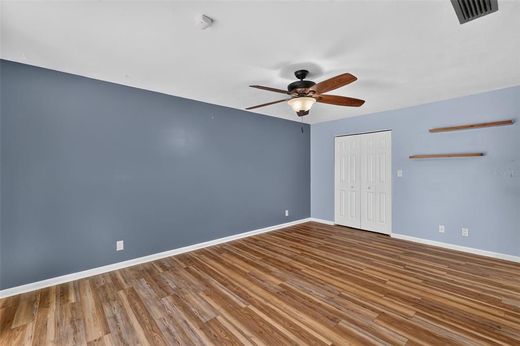 For Sale: $365,000 (3 beds, 2 baths, 2065 Square Feet)