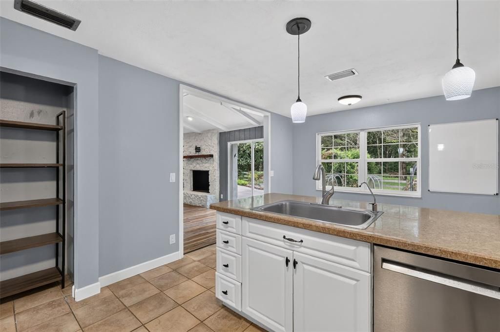 For Sale: $365,000 (3 beds, 2 baths, 2065 Square Feet)