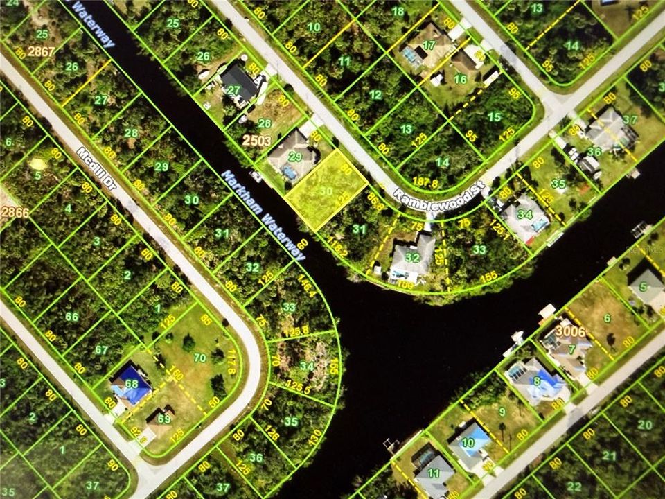 На продажу: $49,900 (0.23 acres)