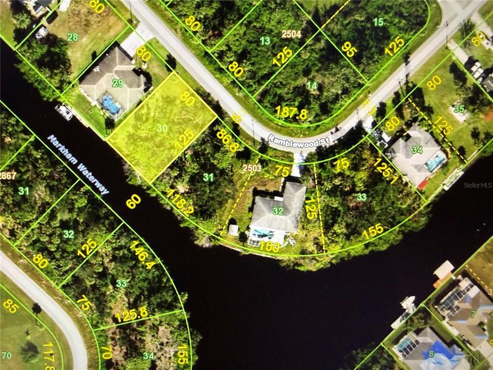 En Venta: $49,900 (0.23 acres)