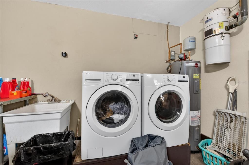 En Venta: $349,000 (2 camas, 2 baños, 1605 Pies cuadrados)
