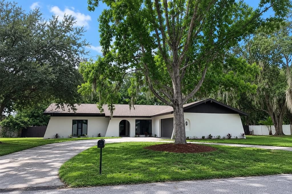 For Sale: $475,000 (4 beds, 2 baths, 1769 Square Feet)
