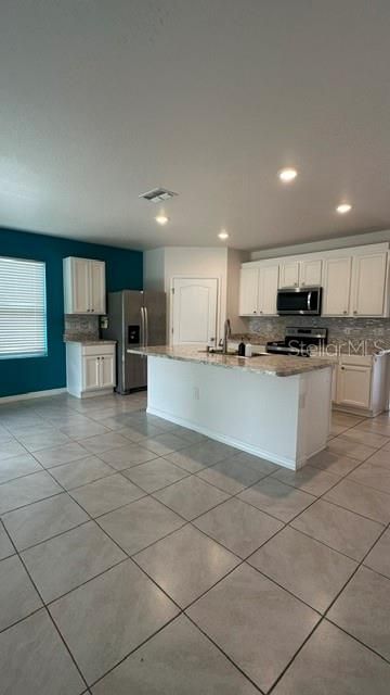 For Rent: $2,200 (4 beds, 2 baths, 1602 Square Feet)