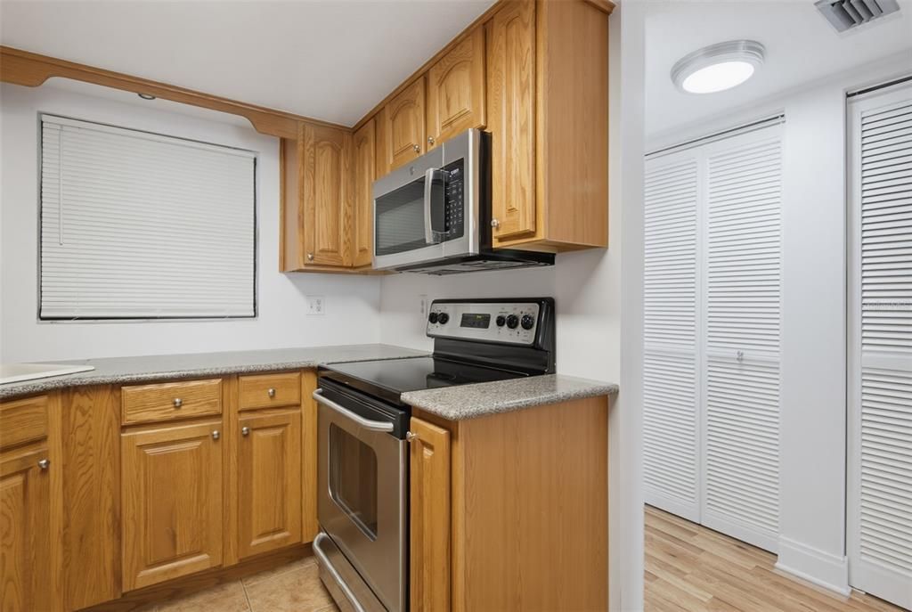 En Venta: $279,000 (2 camas, 2 baños, 1026 Pies cuadrados)