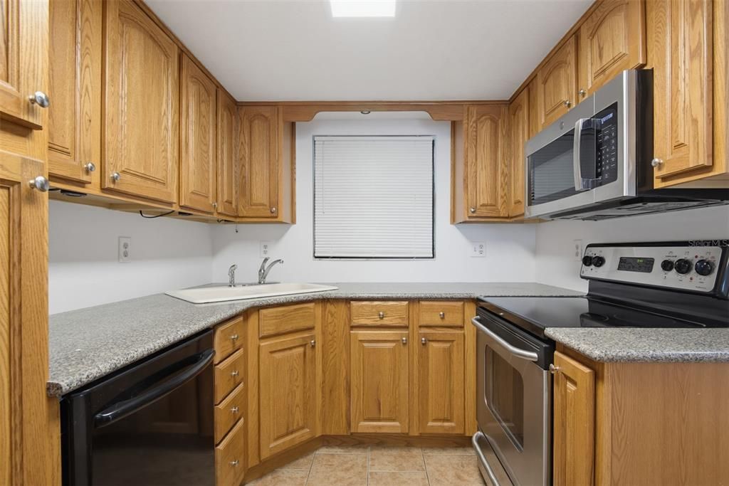 En Venta: $279,000 (2 camas, 2 baños, 1026 Pies cuadrados)